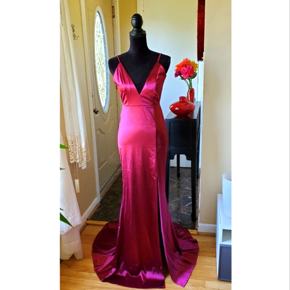 Elegant, wine-colored dress w/ slit. Perfect for weddings, homecoming, prom, etc